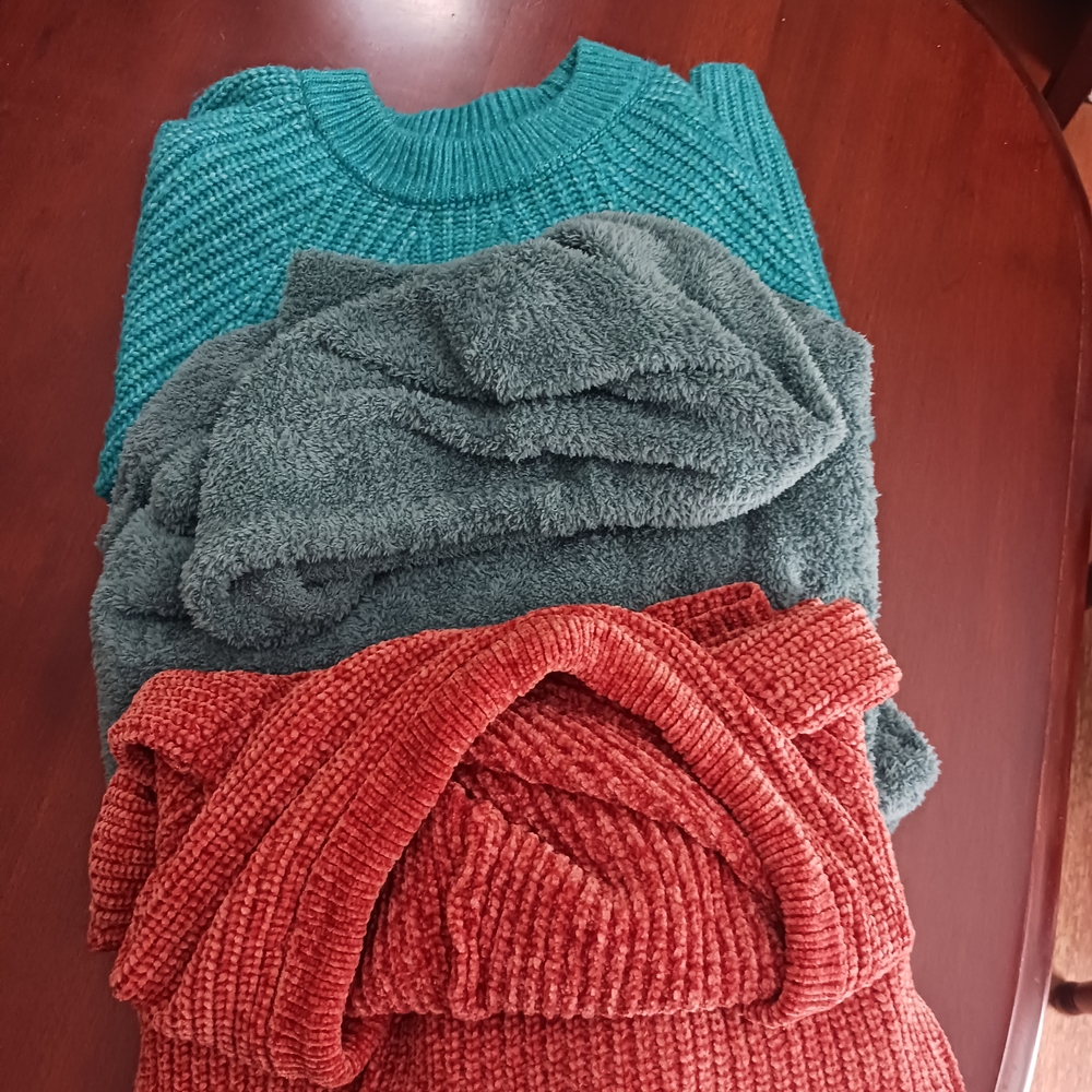 Teal, Green And Rust Women Sweater Set